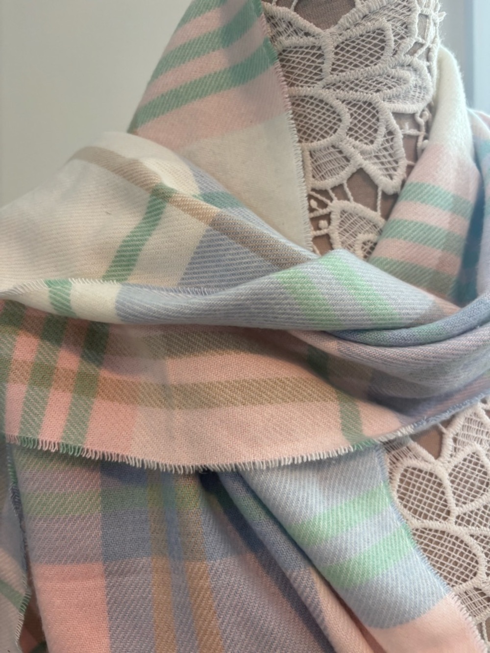 Cashmere Spring Scarf - Picture 4 of 5